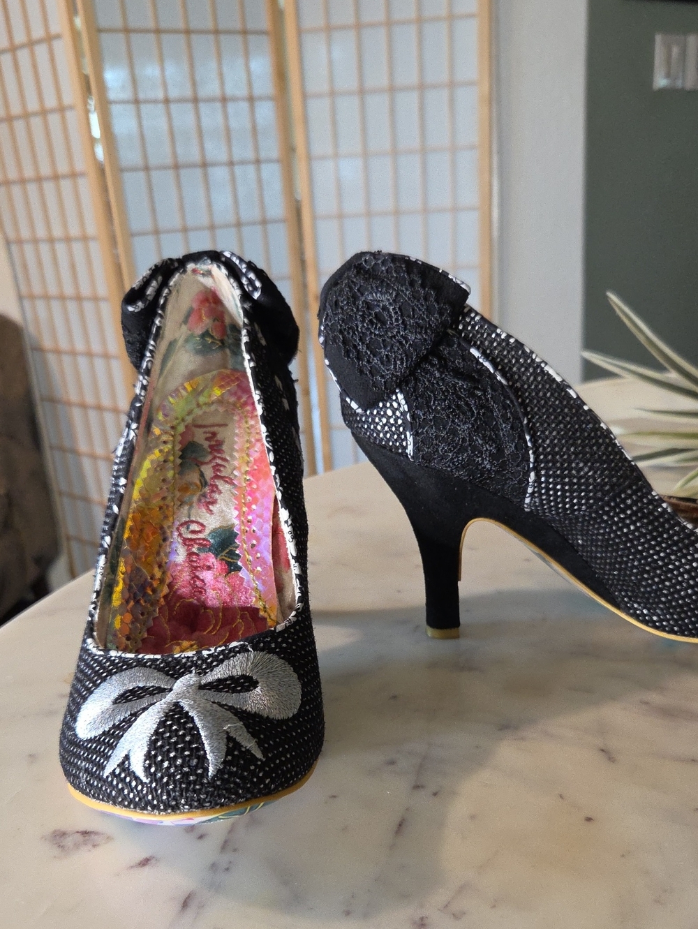 Irregular Choice | Black Glitter Lace Bow Mid-Heel Pumps Sz9